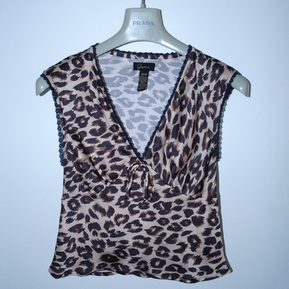 Leopard print silky top